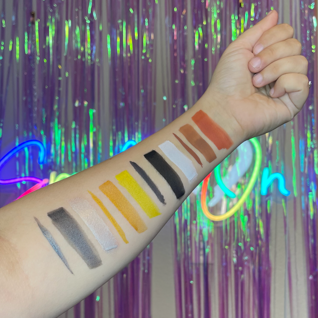 Sugar Winged Hydro Liner Palette